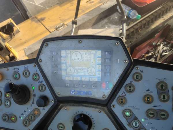 徐工RP1655T攤鋪機