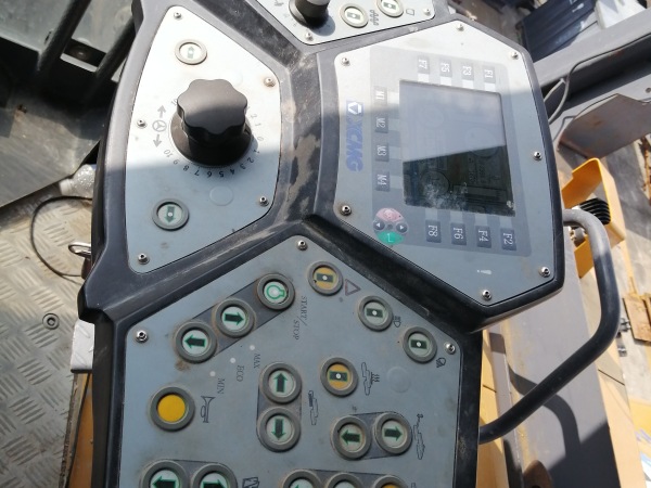 徐工RP1655T攤鋪機(jī)