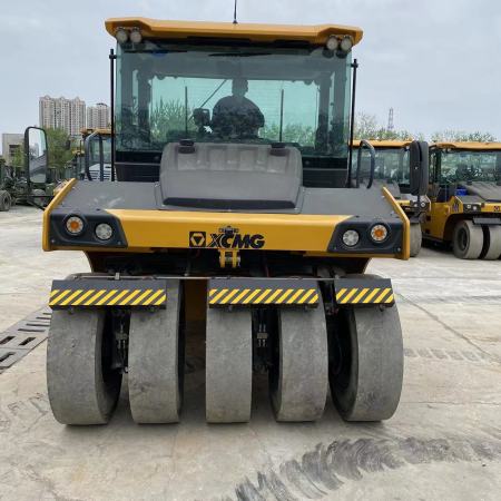 徐工XP365KS轮胎压路机