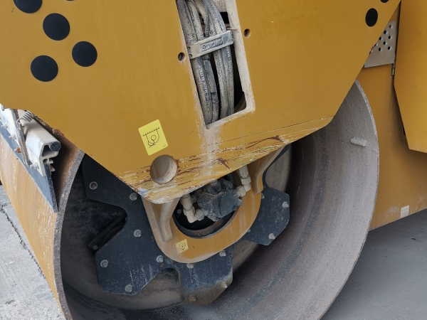 徐工XD133C雙鋼輪壓路機