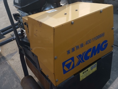 徐工XMR050手扶式振動(dòng)壓路機(jī)