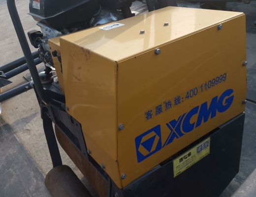 徐工XMR050手扶式振动压路机