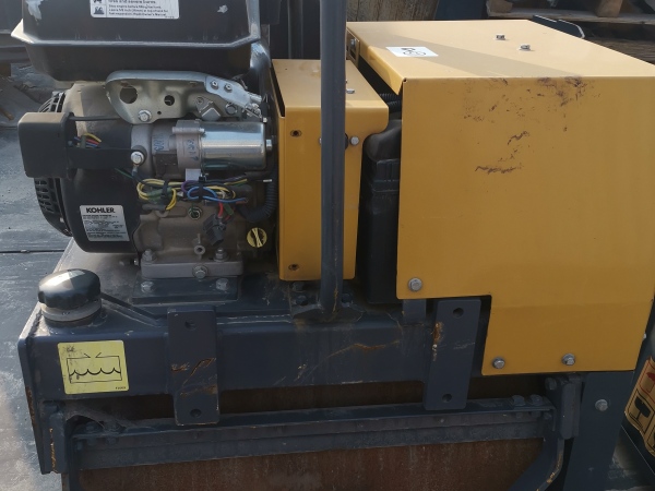 徐工XMR050手扶式振動(dòng)壓路機(jī)