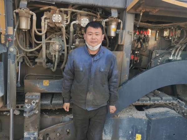 徐工RP1655攤鋪機(jī)