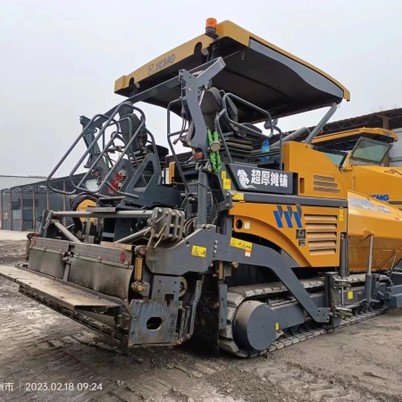 徐工RP1253T摊铺机