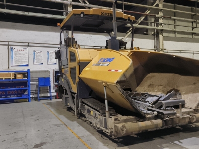 徐工RP1655T攤鋪機(jī)