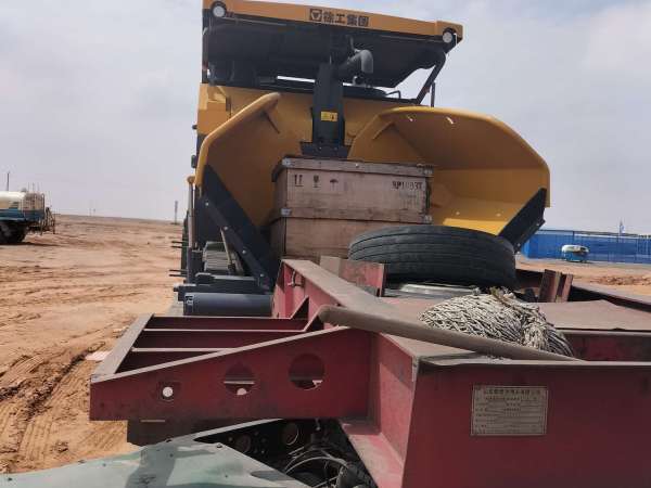 徐工RP1003T攤鋪機(jī)