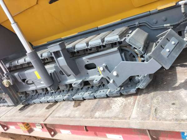 徐工RP1003T攤鋪機(jī)