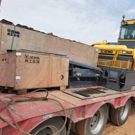 徐工RP1003T摊铺机