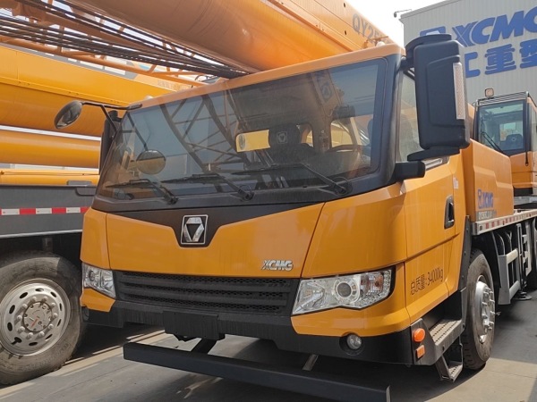 徐工QY25K5C汽車(chē)起重機(jī)