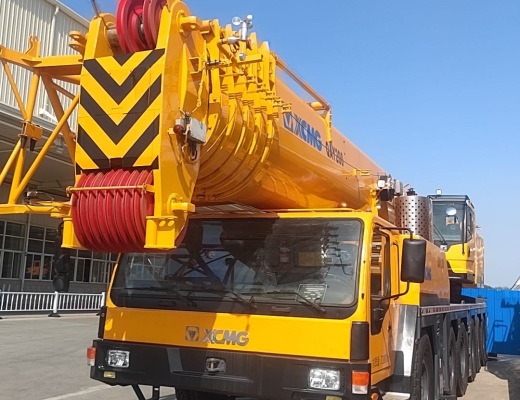 徐工QAY200全路面汽车起重机