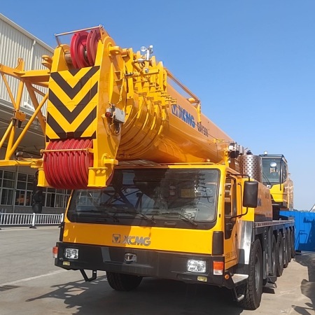 徐工QAY200全路面汽车起重机