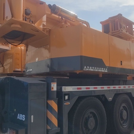 徐工QAY200全路面汽车起重机