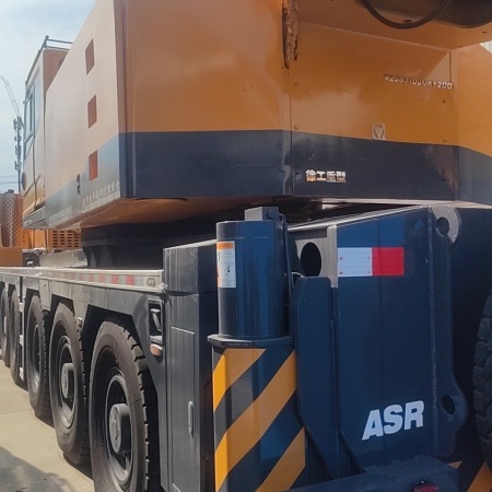 徐工QAY200全路面汽车起重机