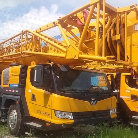 徐工XCT100汽车起重机