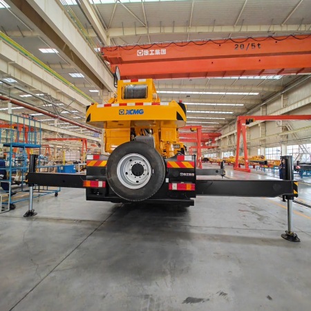 徐工XCT20L4汽车起重机