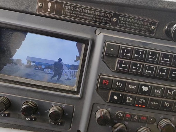 徐工XCA180全地面起重機(jī)