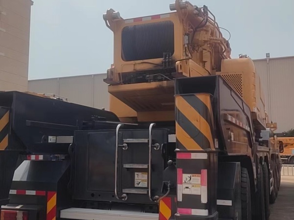 徐工XCA500全地面起重機