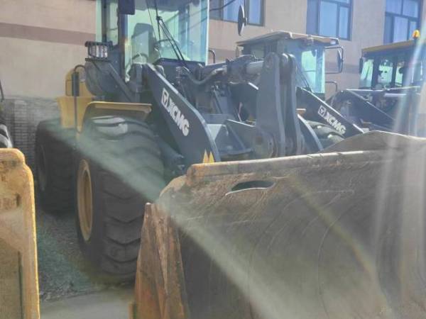 徐工LW500HV輪式裝載機(jī)