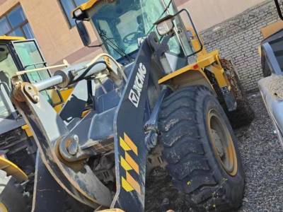 徐工LW300FV輪式裝載機(jī)