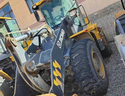 徐工LW300FV轮式装载机