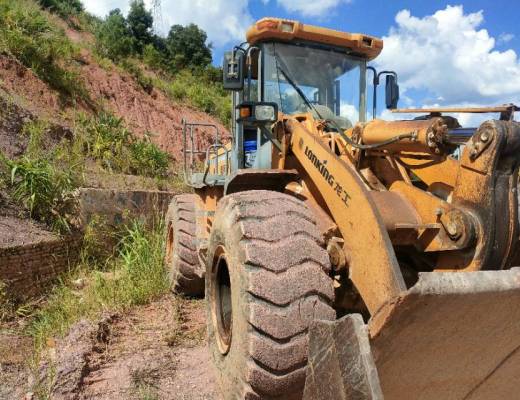 龙工LG855轮式装载机