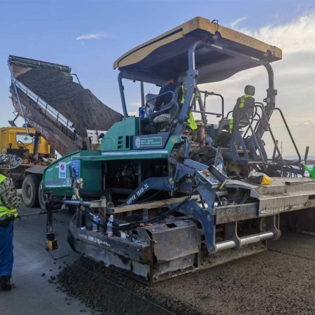 徐工RP903E摊铺机