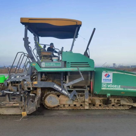 徐工RP903E摊铺机