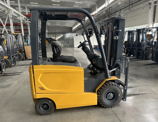 徐工XCB-P18电动平衡重叉车