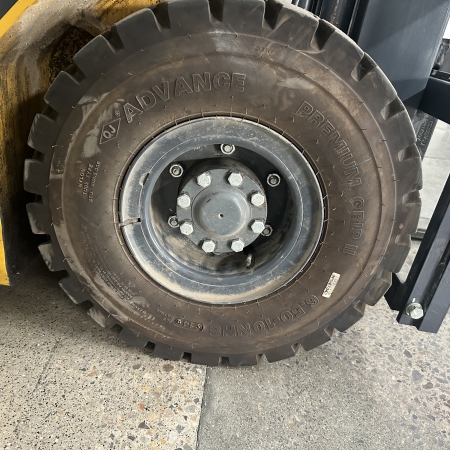 徐工XCB-P20电动平衡重叉车