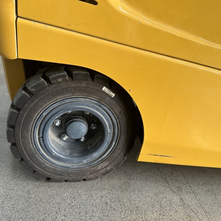 徐工XCB-P20电动平衡重叉车