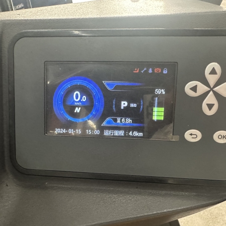 徐工XCB-P18电动平衡重叉车