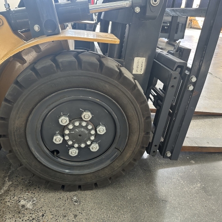 徐工XCB-L30电动平衡重叉车