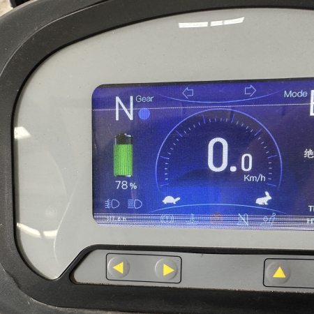 徐工XCB-L30电动平衡重叉车