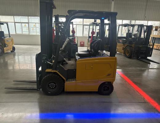 徐工XCB- L20电动平衡重叉车