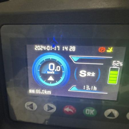 徐工XCB- L20电动平衡重叉车