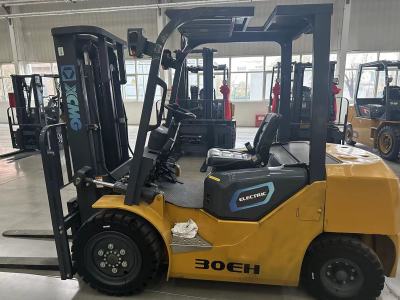 徐工XCB-L30電動平衡重叉車