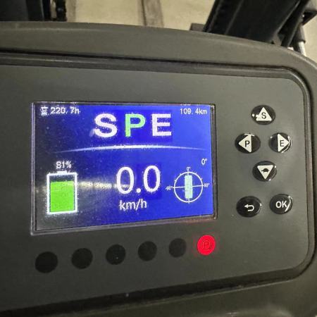 徐工XCB-L30电动平衡重叉车