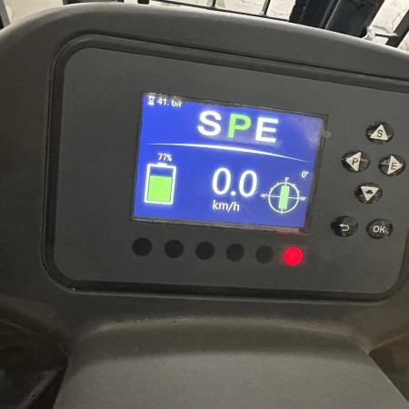 徐工XCB-L15电动平衡重叉车