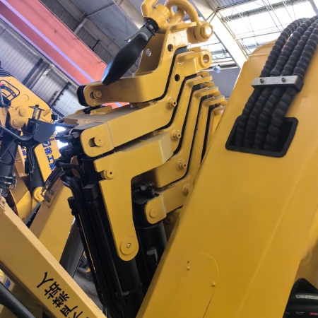 徐工GSQZ460随车起重机