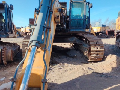 徐工XE700D履帶式挖掘機(jī)