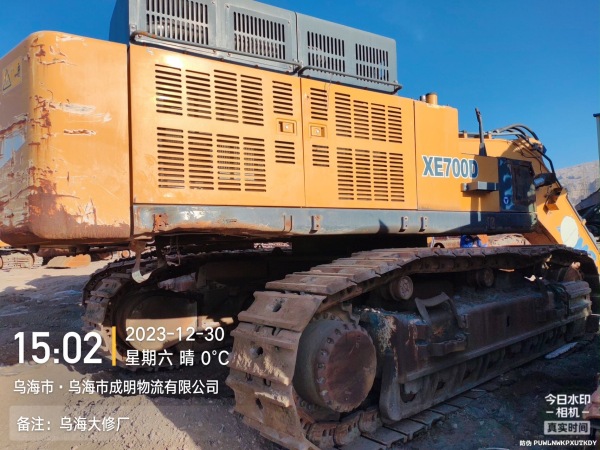 徐工XE700D履帶式挖掘機(jī)