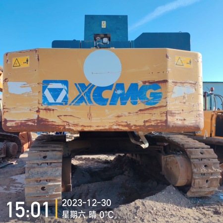 徐工XE700D履带式挖掘机