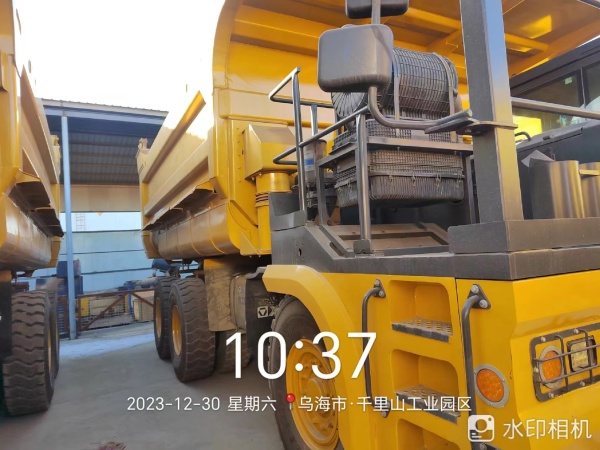 徐工XDR80T寬體車