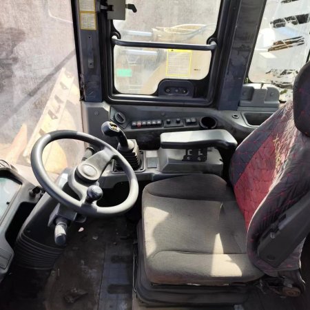 徐工LW600KV轮式装载机