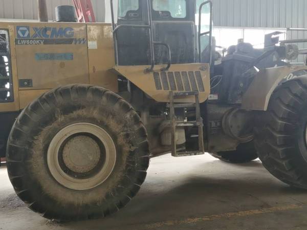 徐工LW600KV輪式裝載機(jī)