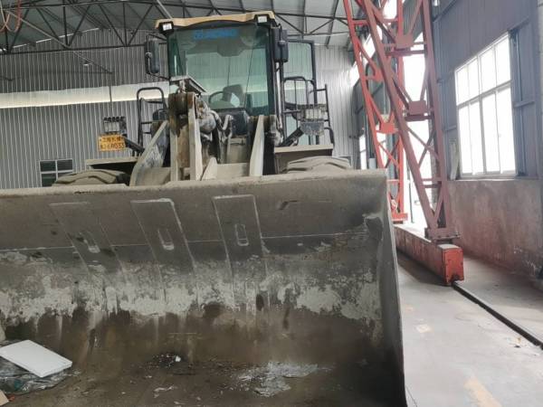 徐工LW600KV輪式裝載機(jī)