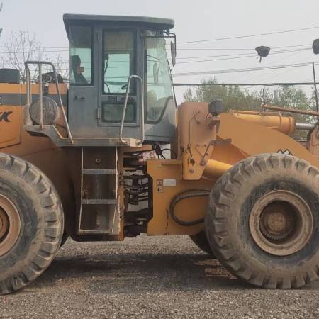 晋工JGM776轮式装载机