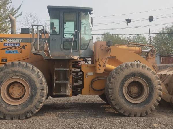 晉工JGM776輪式裝載機(jī)