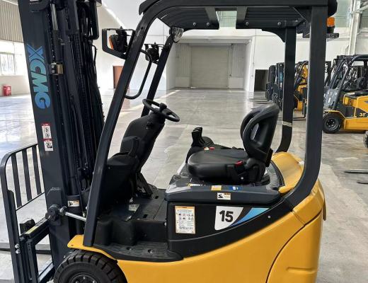 徐工XCB-TW16电动平衡重叉车